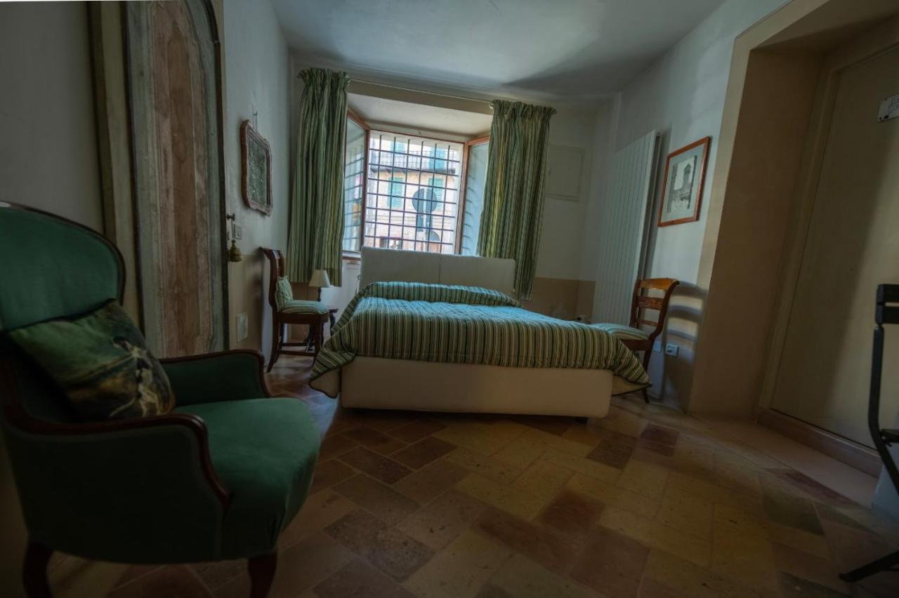 مبيت وإفطار SantʼAngelo in Vado Palazzo Santinelli المظهر الخارجي الصورة